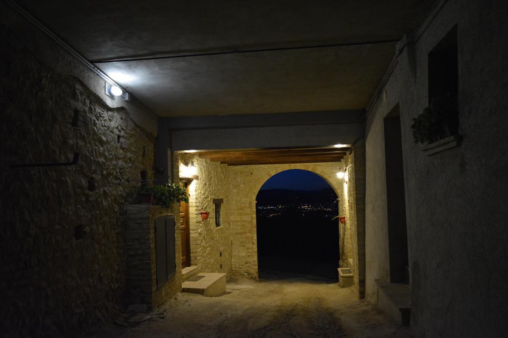 A Casa Di Mi Appartamenti Vacanza Montefalco Exterior foto