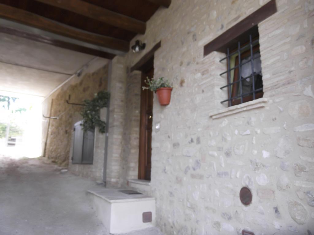 A Casa Di Mi Appartamenti Vacanza Montefalco Habitación foto