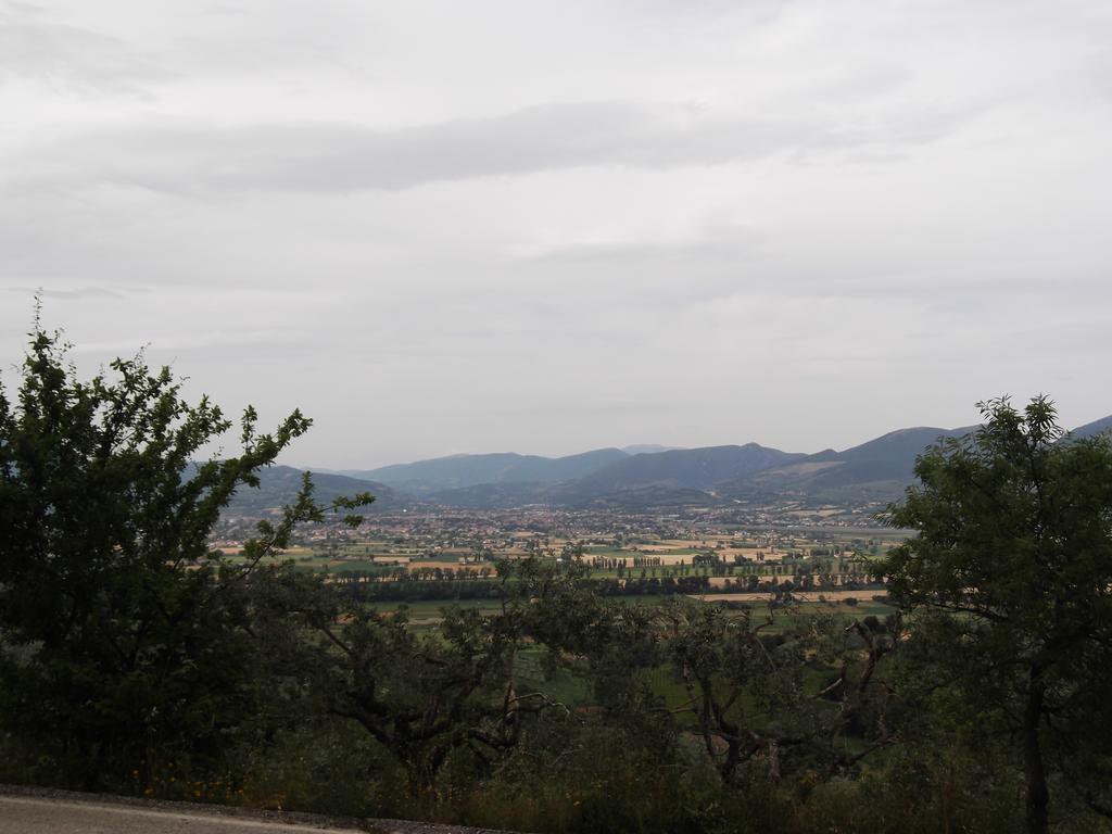 A Casa Di Mi Appartamenti Vacanza Montefalco Habitación foto